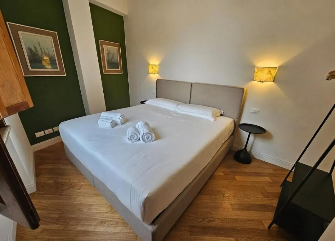 Oriuolo Elegant Apartment의 연락처